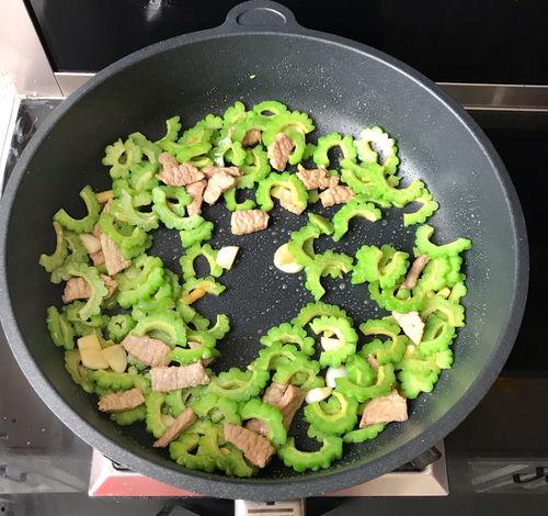 快手热门雕刻瓜,快手热门背后的创意魅力