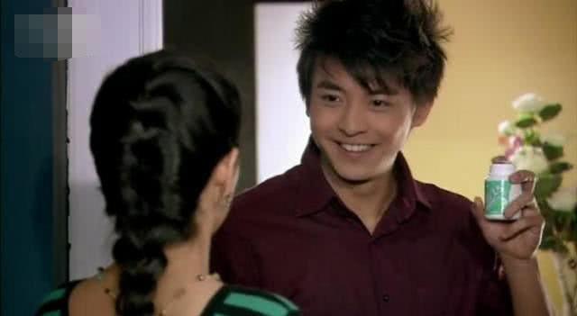 明星网红推荐包包男士,潮流必备单品大盘点