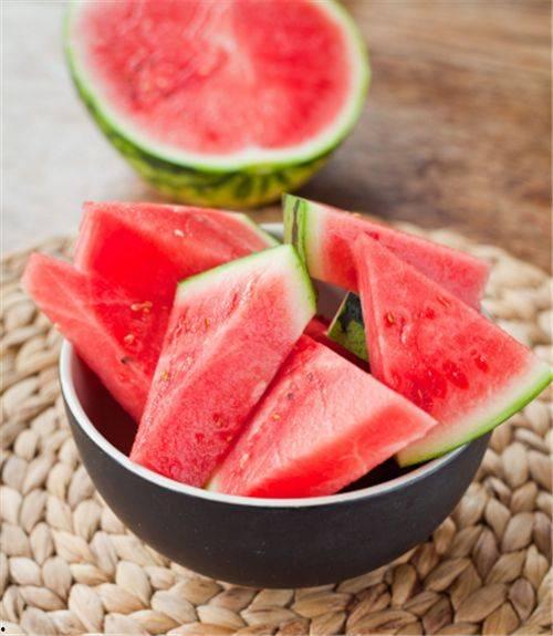 吃大瓜热门,吃大瓜背后的真相与内幕