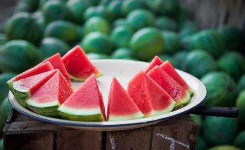 吃大瓜热门,吃大瓜背后的真相与内幕