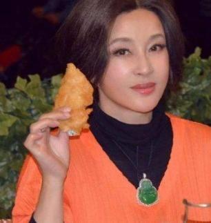 娱乐圈吃瓜明星有哪些人,揭秘那些吃瓜明星的人生轨迹