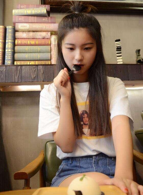 抖音热门人物瓜姐视频,热门人物背后的故事与真相