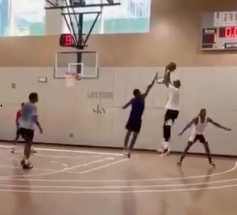 吃瓜最新事件爆料篮球场,吃瓜群众揭秘最新事件内幕