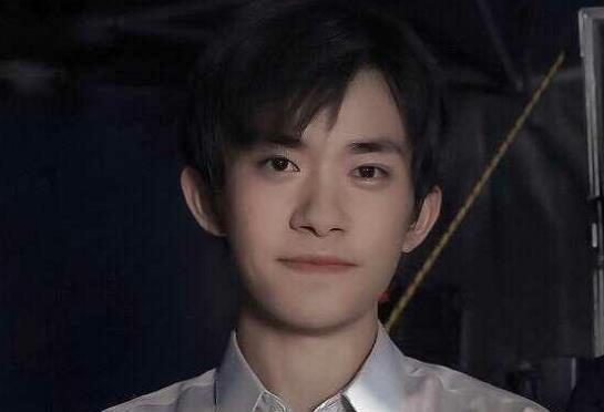 吃瓜爆料易烊千玺鹿晗,娱乐圈风云再起