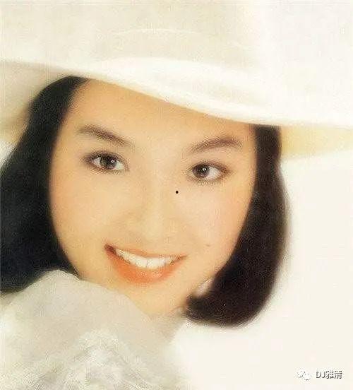 星辰大海明星网红对比,明星与网络红人的璀璨对比