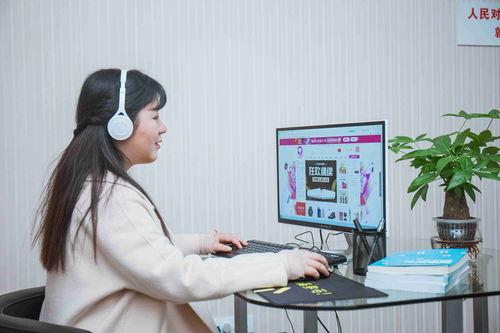 小红书娱乐圈吃瓜直播带货,小红书上的吃瓜与购物狂欢