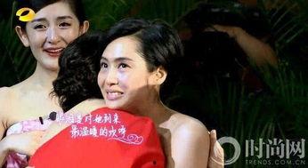 明星网红哭泣的视频,明星网红情感瞬间引发共鸣