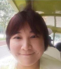 女明星网红自拍对比,真实与滤镜下的美丽对决