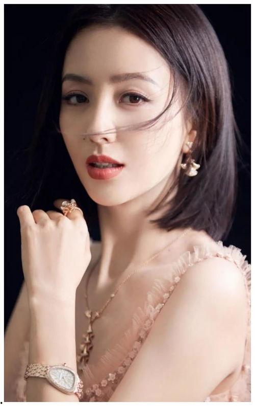 明星网红淋雨照片大全,湿透风采，演绎无畏魅力