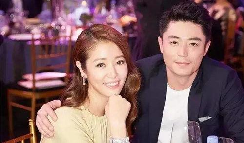 在娱乐圈吃瓜后我爆红了,意外爆红成为焦点