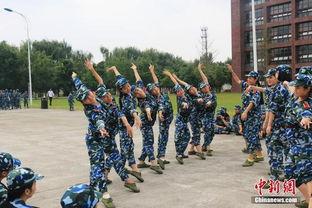 热门大瓜学院军训跳舞,热门大瓜学院舞蹈风暴